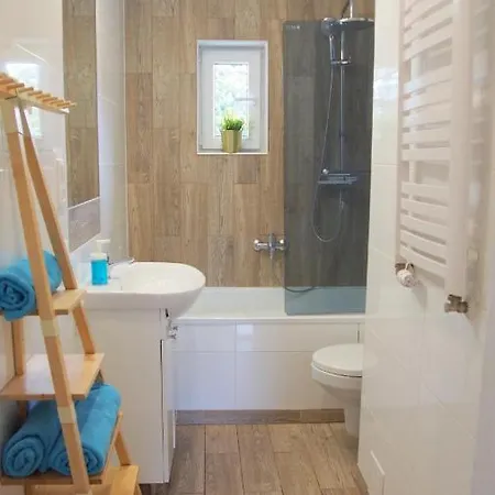 Hotelique Apartment *